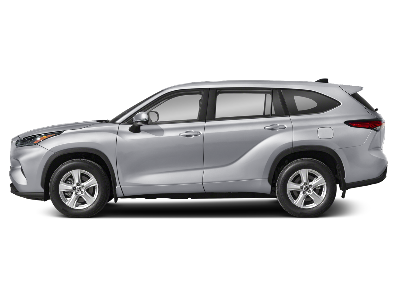 2024 Toyota Highlander LE photo 3