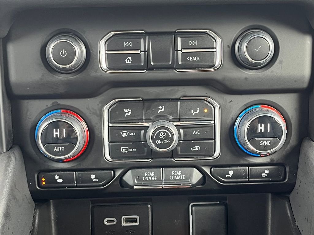 2023 Chevrolet Suburban LT