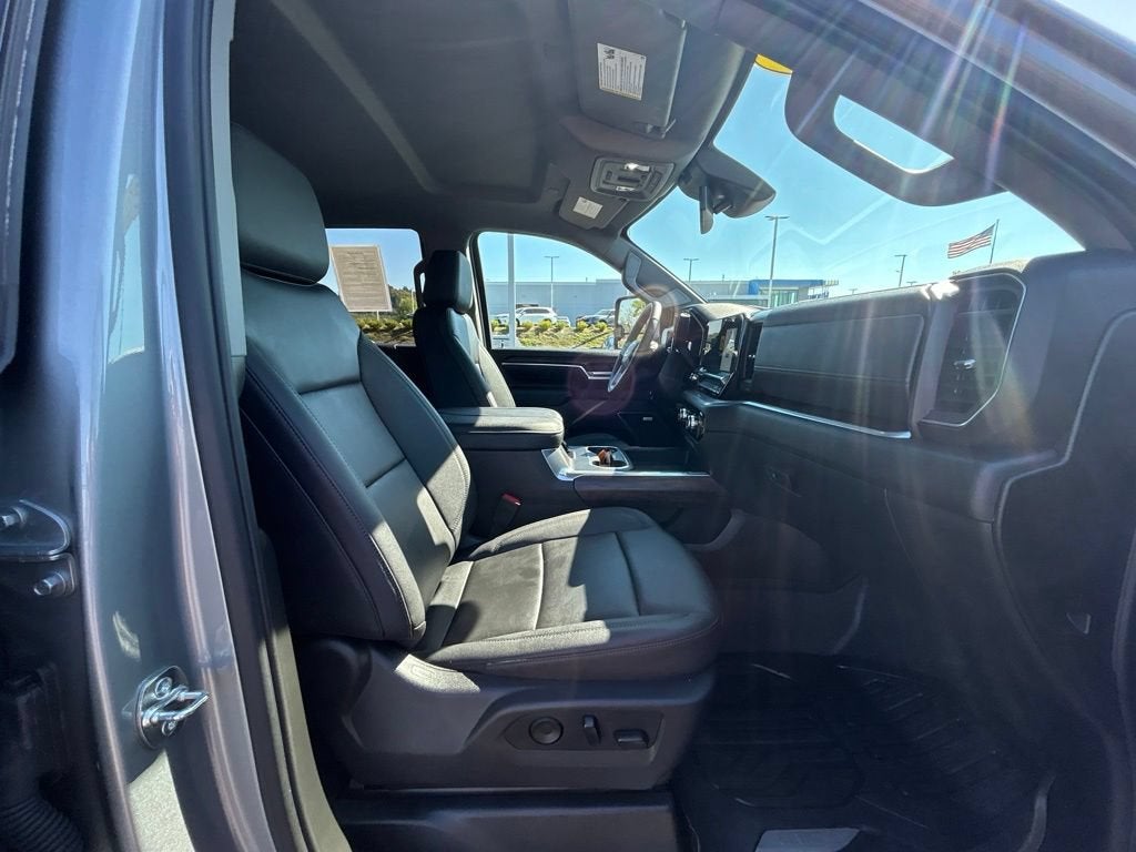 2025 GMC Sierra 3500 HD SLT