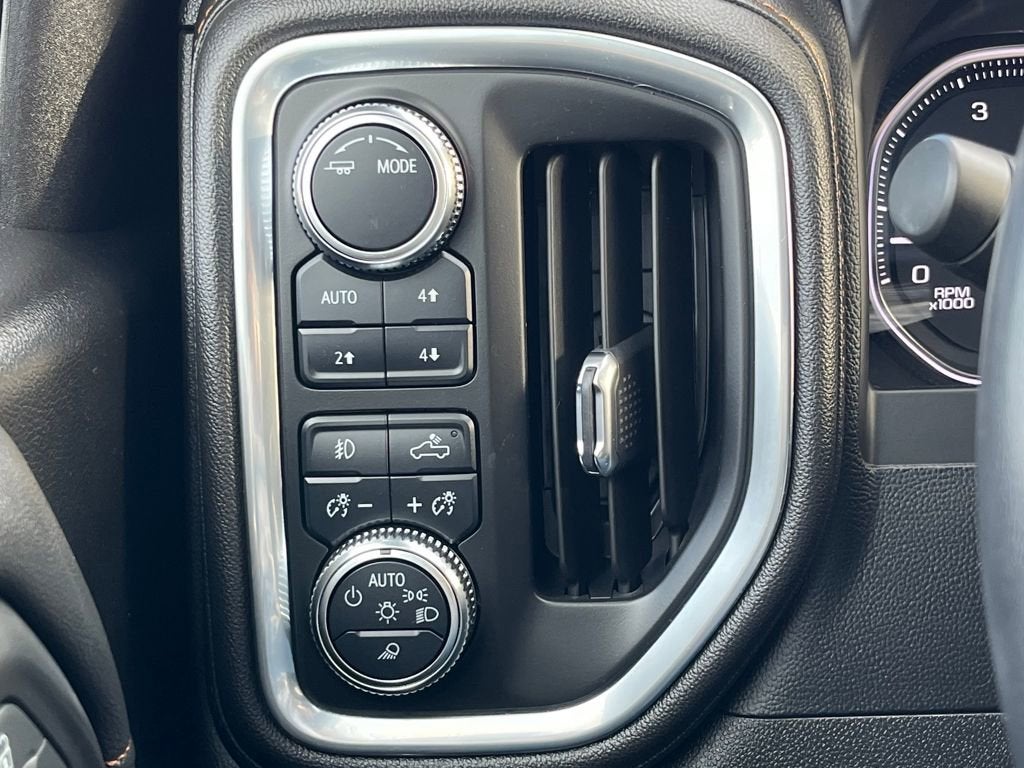 2022 GMC Sierra 1500 Limited AT4