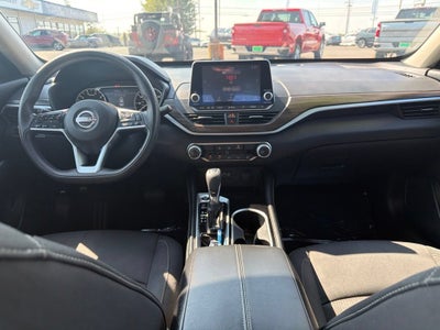 2023 Nissan Altima 2.5 SV
