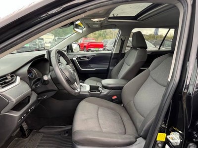 2022 Toyota RAV4 Hybrid XLE