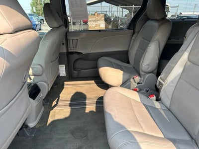 2016 Toyota Sienna XLE