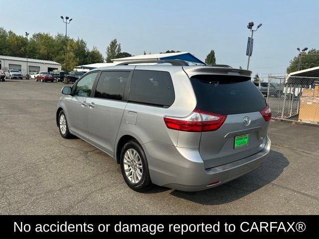 2016 Toyota Sienna XLE