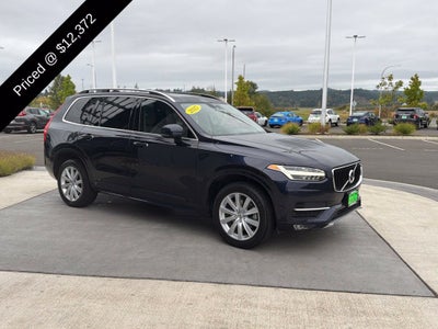 2017 Volvo XC90 T6 Momentum