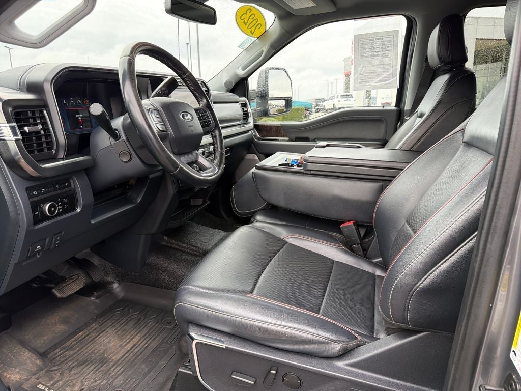 2023 Ford F-350SD Lariat DRW