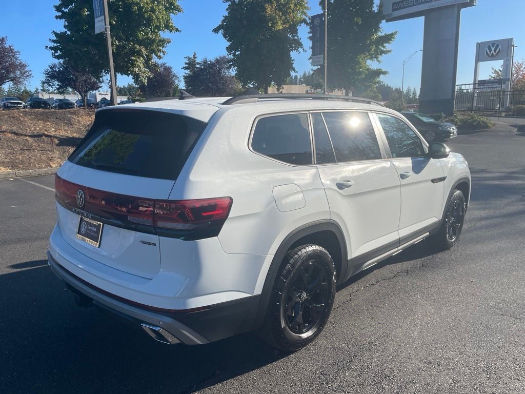 2024 Volkswagen Atlas 2.0T Peak Edition SE w/Technology