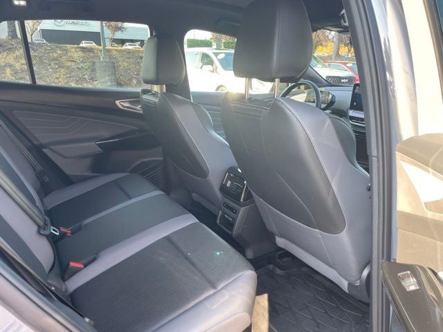 2023 Volkswagen ID.4 Pro S Plus