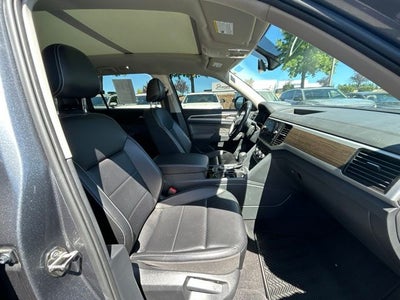2022 Volkswagen Atlas 2.0T SE w/Technology