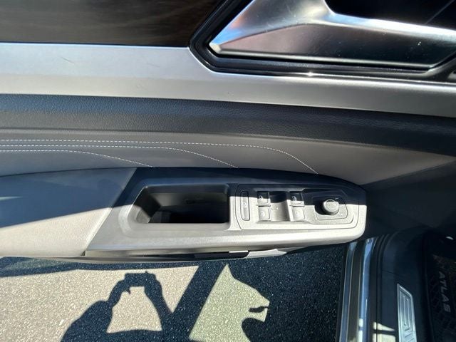 2022 Volkswagen Atlas 2.0T SE w/Technology