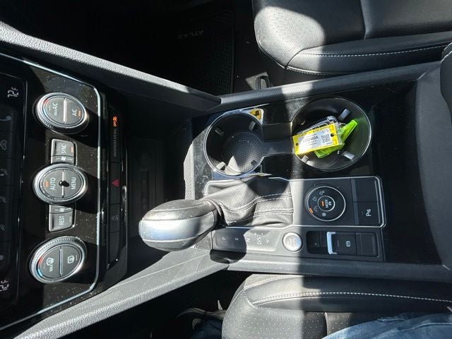 2022 Volkswagen Atlas 2.0T SE w/Technology