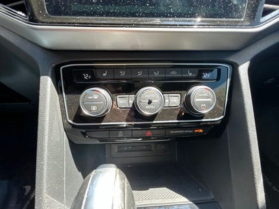 2022 Volkswagen Atlas 2.0T SE w/Technology