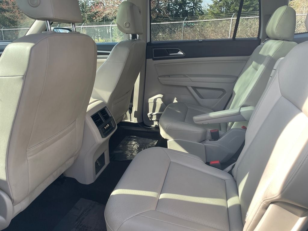 2019 Volkswagen Atlas 2.0T SE w/Technology w/Technology