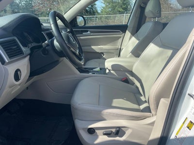 2019 Volkswagen Atlas 2.0T SE w/Technology w/Technology