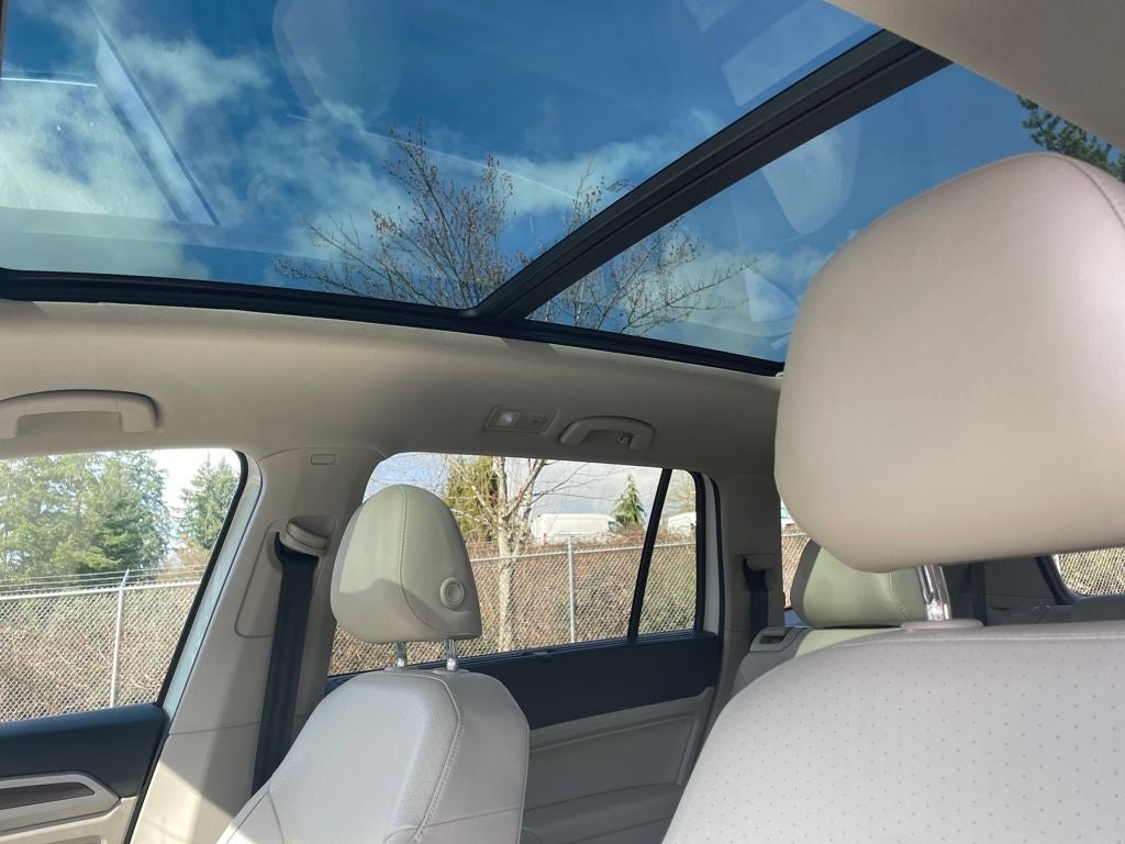 2019 Volkswagen Atlas 2.0T SE w/Technology w/Technology