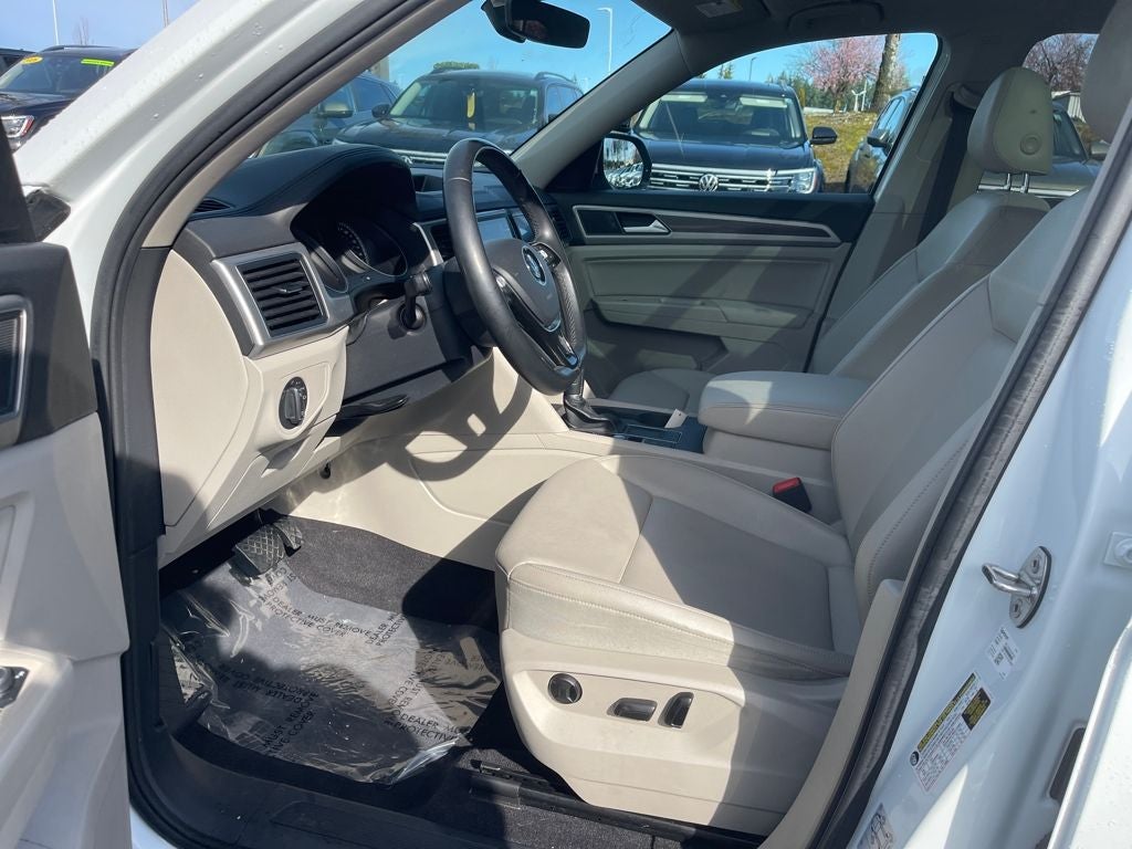 2019 Volkswagen Atlas 2.0T SE w/Technology w/Technology