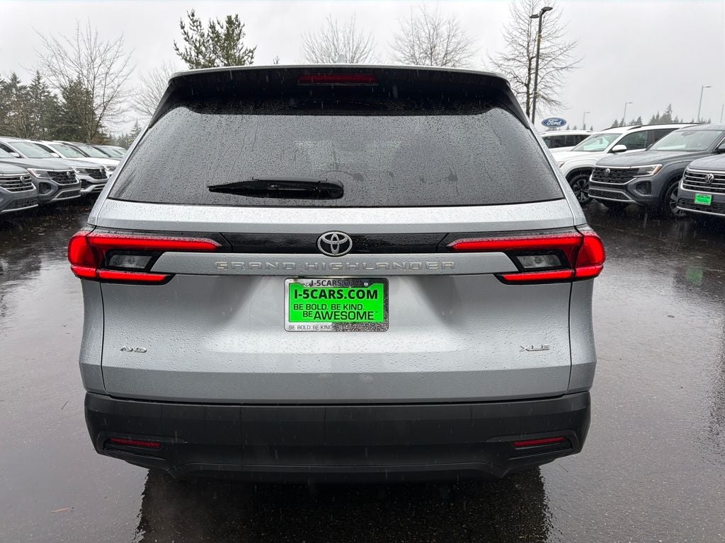 2025 Toyota Grand Highlander XLE