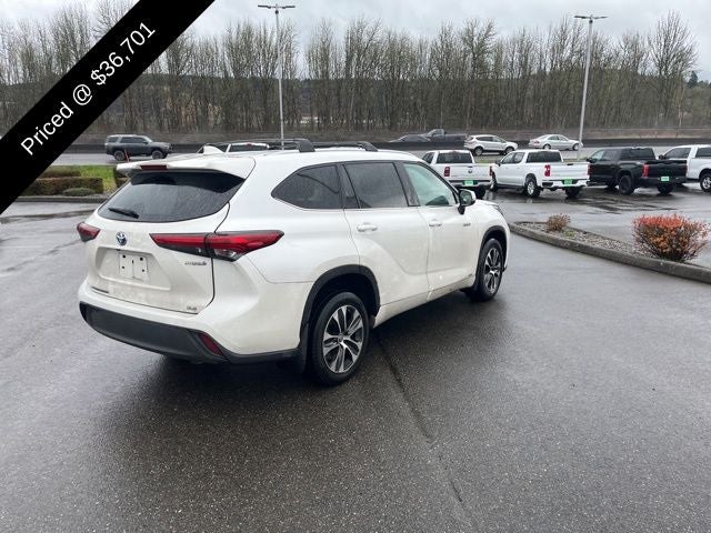 2021 Toyota Highlander Hybrid XLE