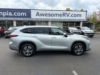 2020 Toyota Highlander XLE