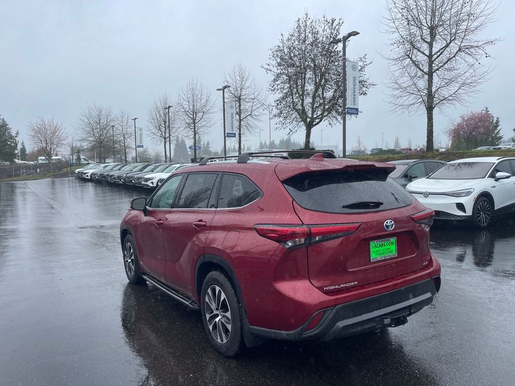 2022 Toyota Highlander Hybrid XLE