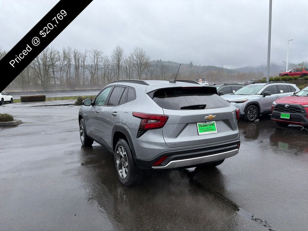 2025 Chevrolet Trax LT