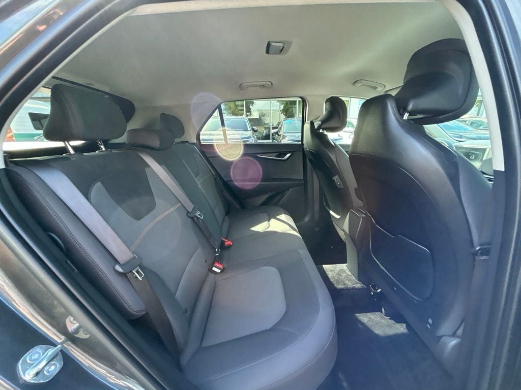 2025 Kia Niro LX