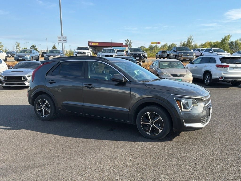 2025 Kia Niro LX