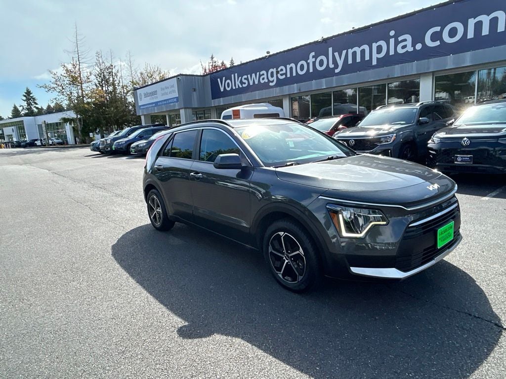 2025 Kia Niro LX