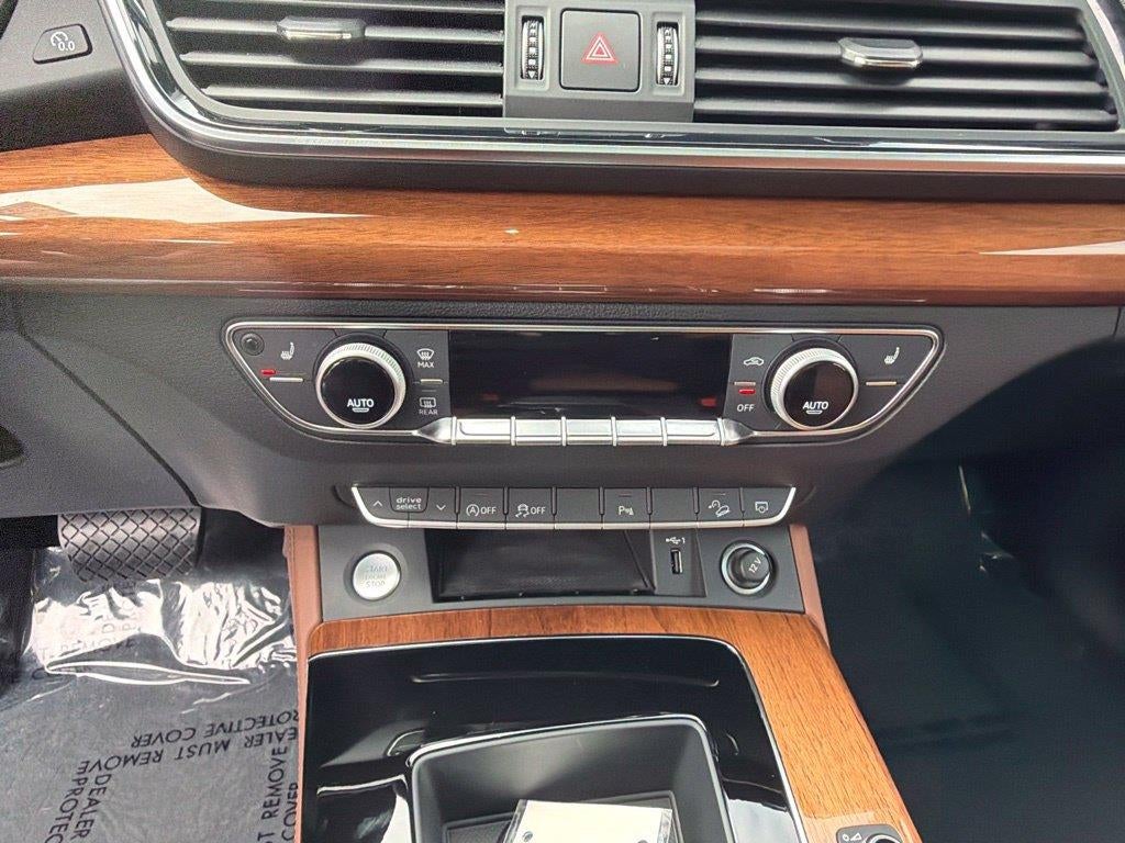 2023 Audi Q5 S line Premium Plus