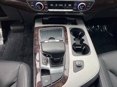 2019 Audi Q7 45 SE Premium Plus quattro