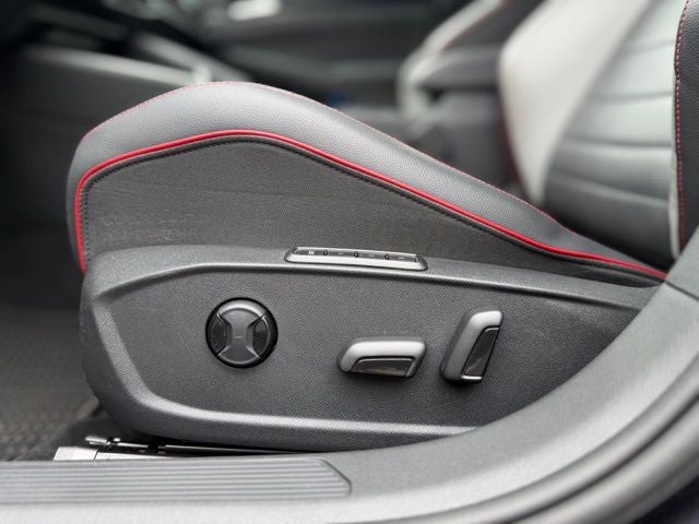 2022 Volkswagen Golf GTI 2.0T SE