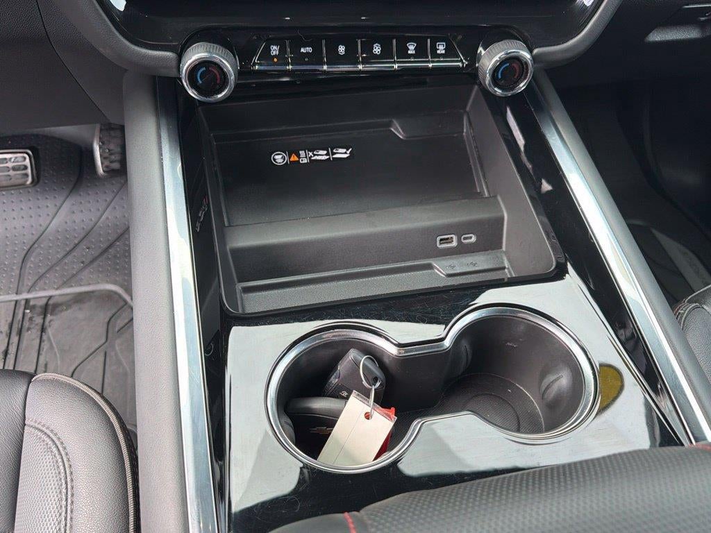 2025 Chevrolet Tahoe RST