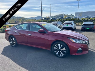 2021 Nissan Altima 2.5 SV