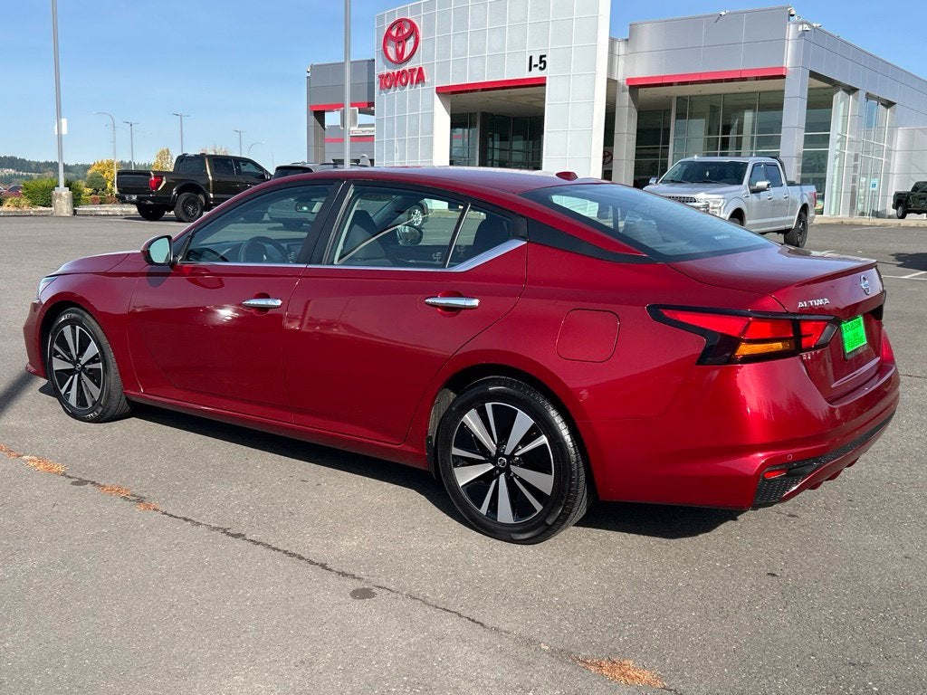 2021 Nissan Altima 2.5 SV