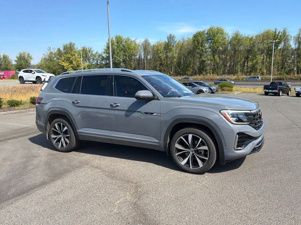 2025 Volkswagen Atlas 2.0T SEL Premium R-Line