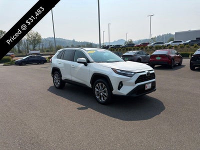 2022 Toyota RAV4 XLE Premium