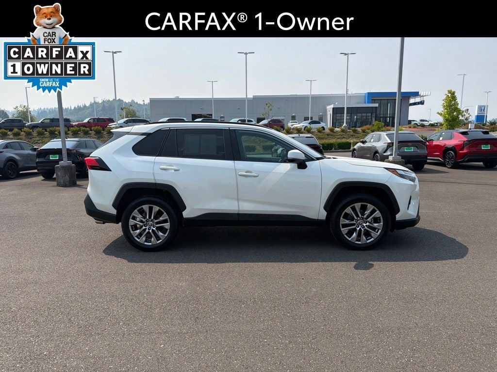 2022 Toyota RAV4 XLE Premium