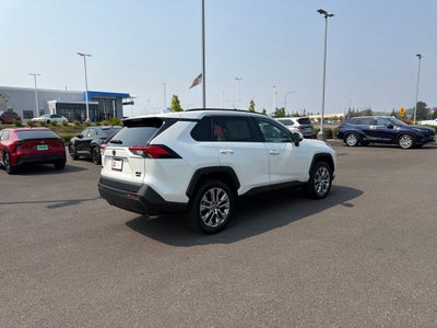 2022 Toyota RAV4 XLE Premium