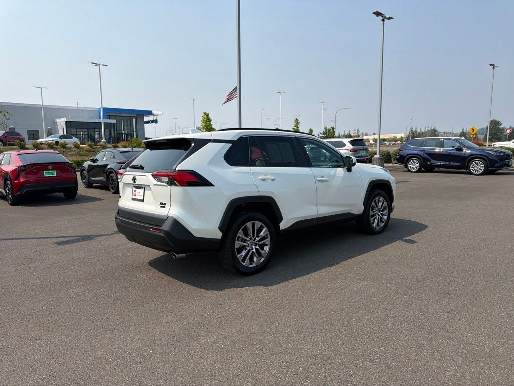 2022 Toyota RAV4 XLE Premium