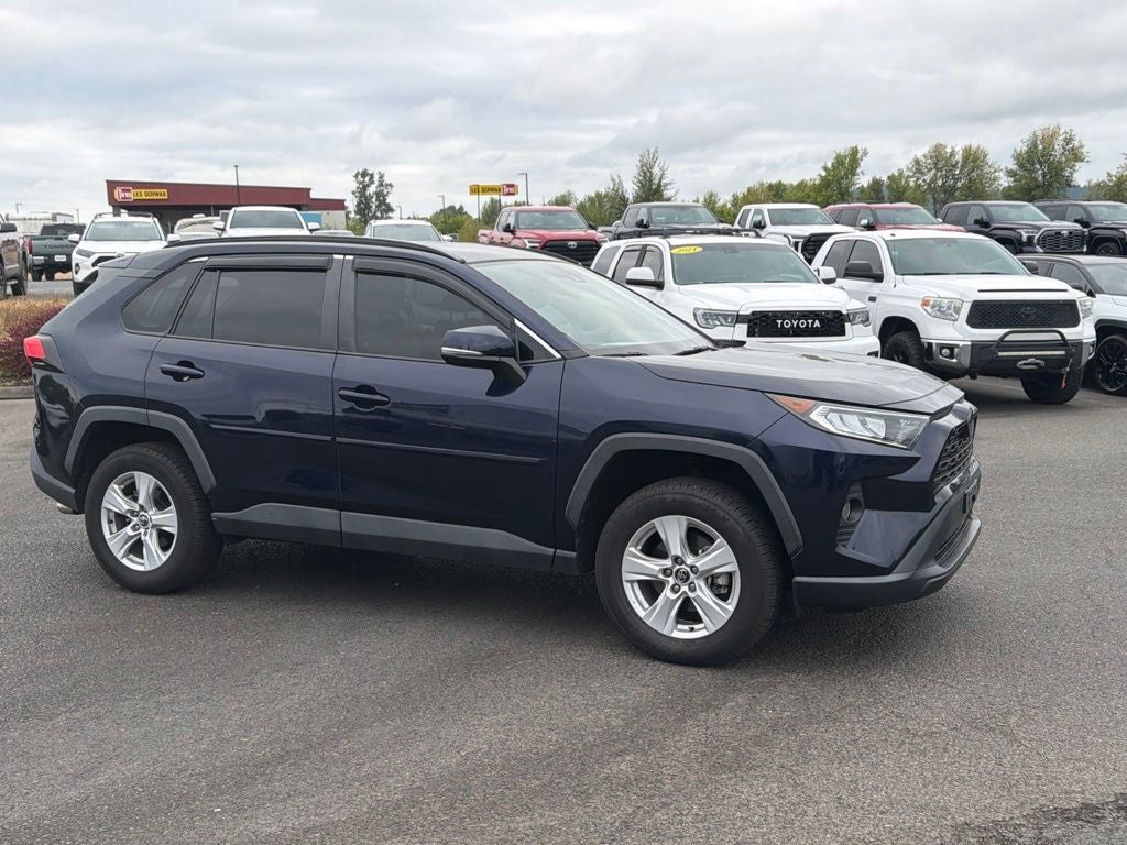 2020 Toyota RAV4 XLE