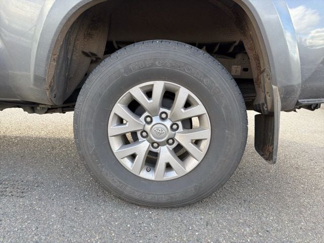 2022 Toyota Tacoma SR5 V6