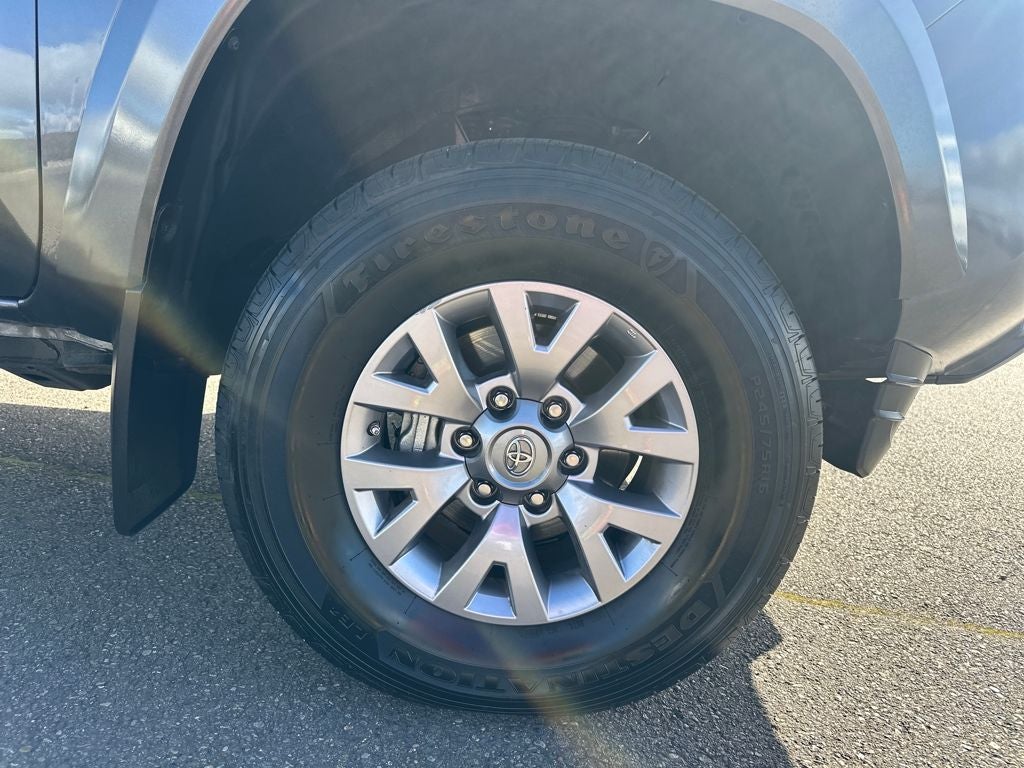 2022 Toyota Tacoma SR5 V6