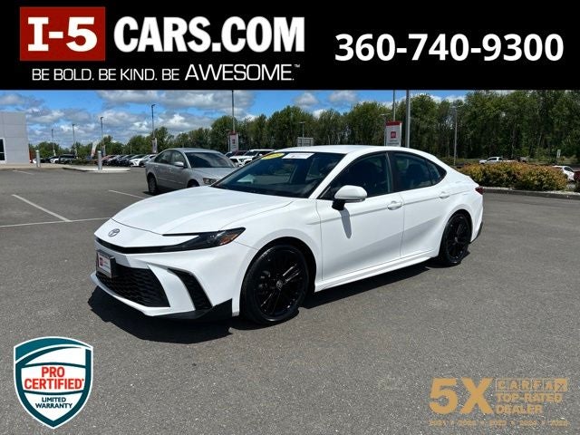 2025 Toyota Camry SE