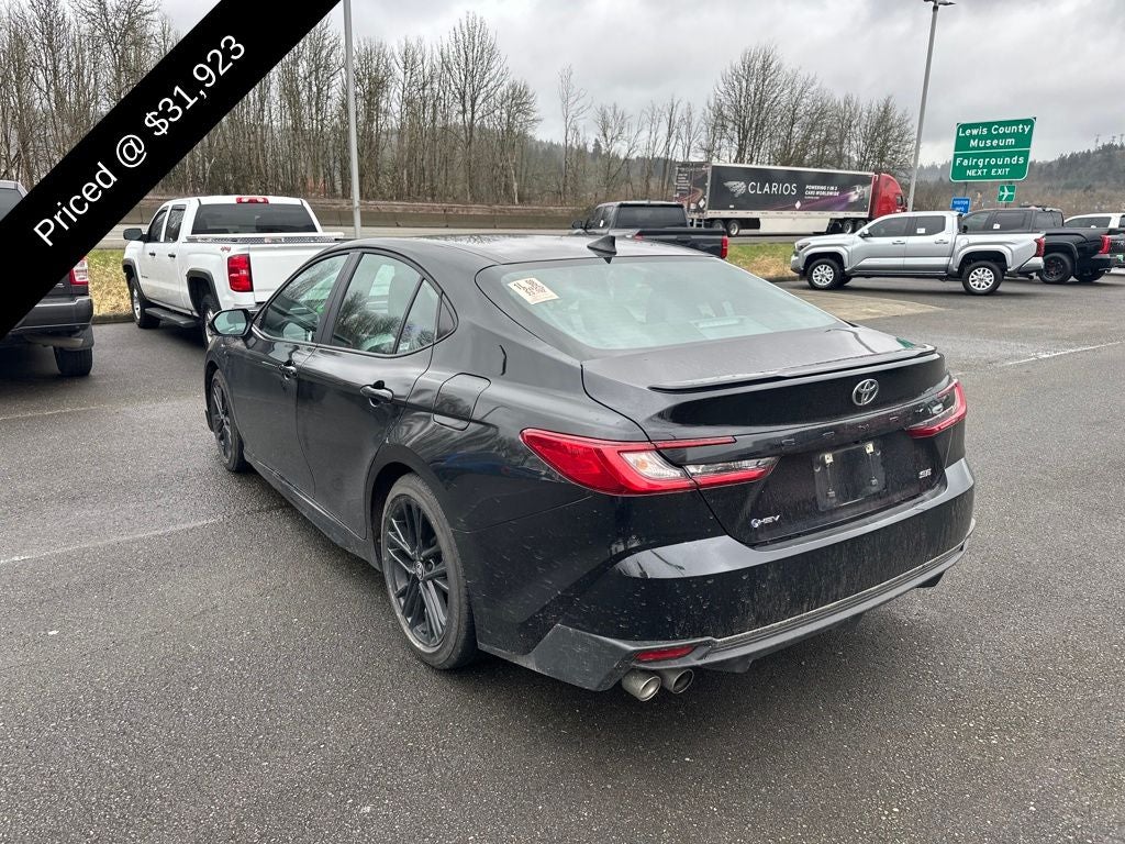 2025 Toyota Camry SE