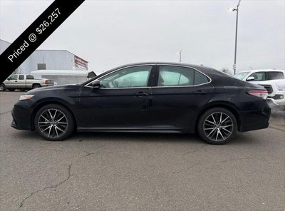 2024 Toyota Camry SE