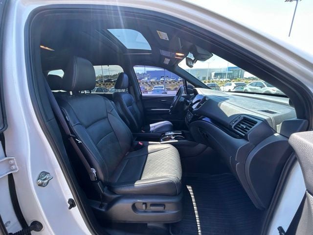 2019 Honda Passport Elite