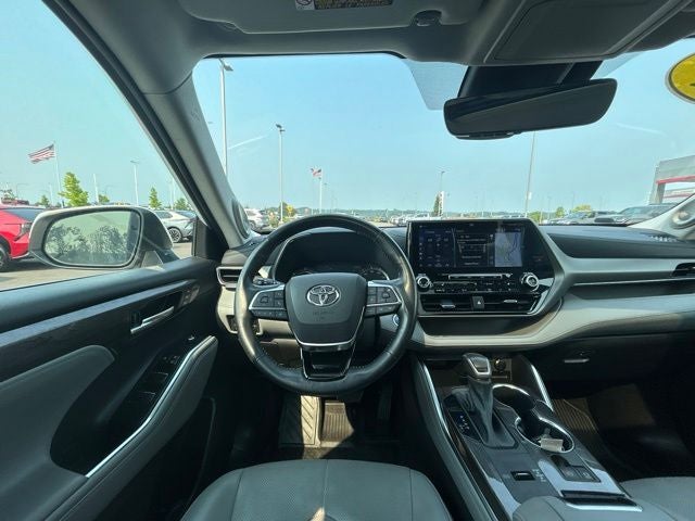 2021 Toyota Highlander Hybrid Limited