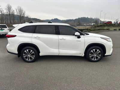2021 Toyota Highlander Hybrid XLE