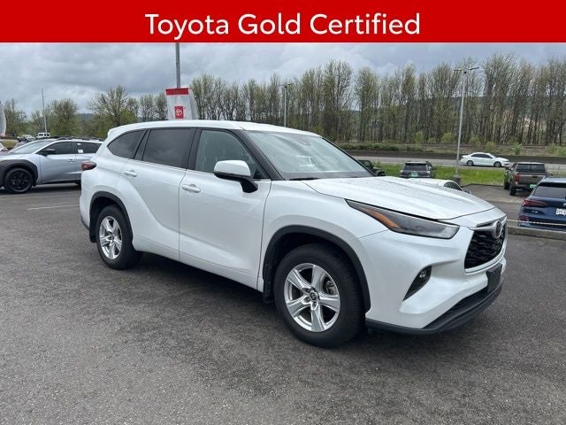 2024 Toyota Highlander LE
