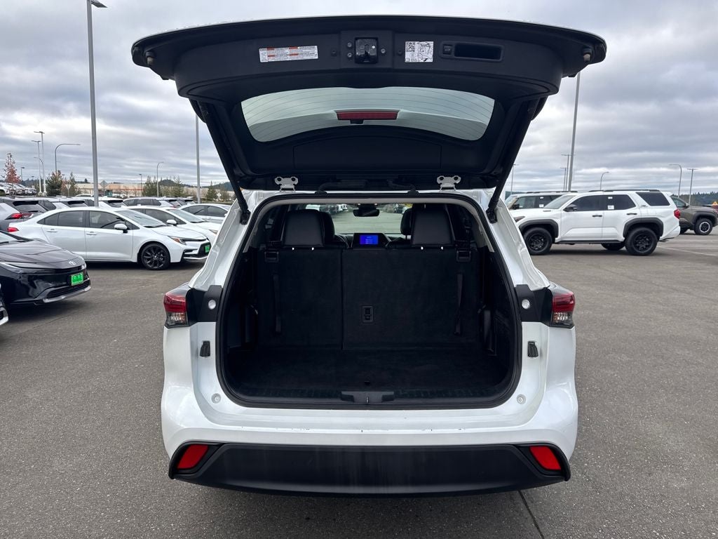 2024 Toyota Highlander XLE